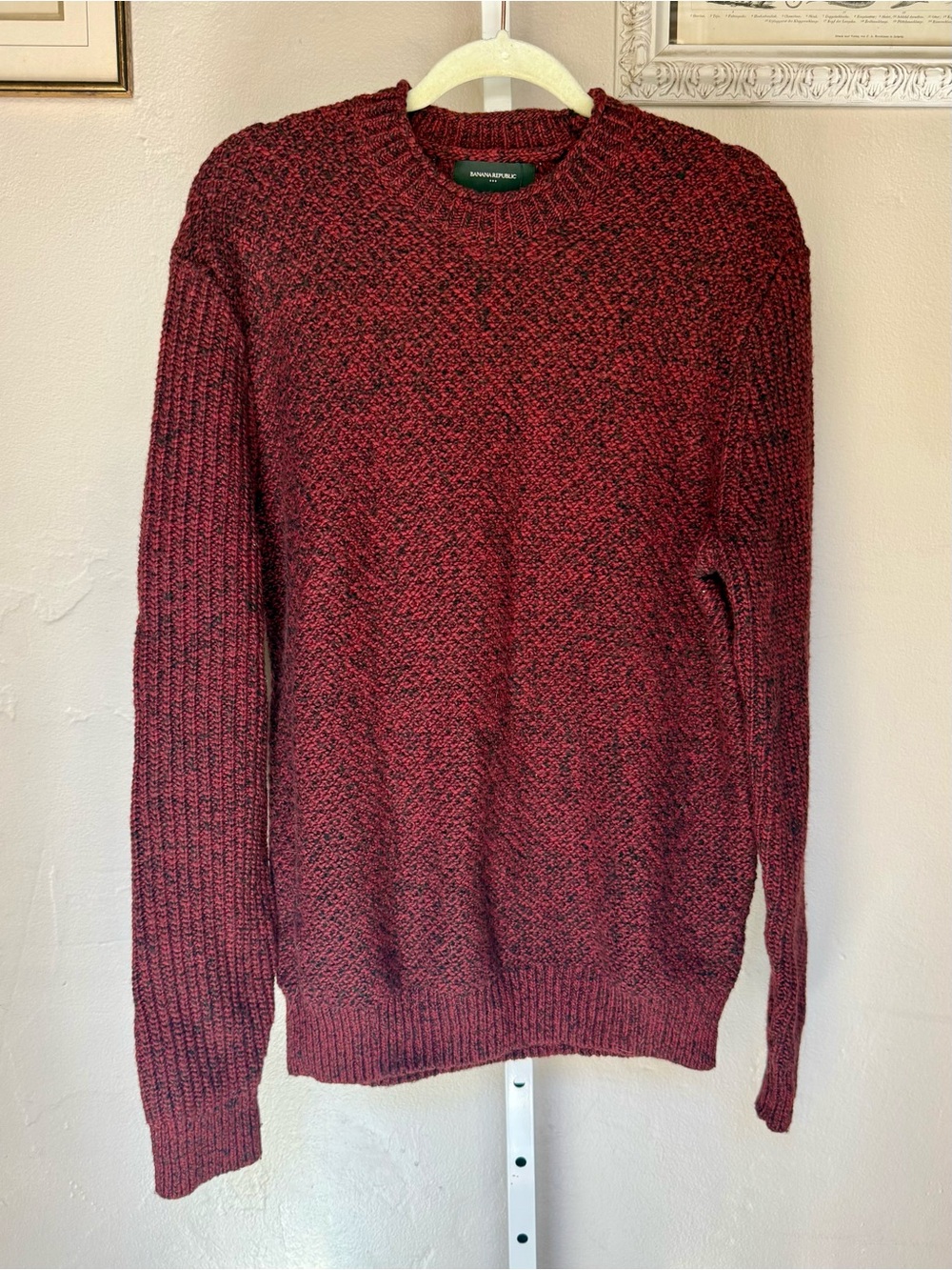 Banana Republic Men's Wool Blend Crewneck Sweater in Maroon Heather Medium